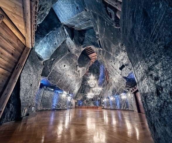 Krakow: Wieliczka Salt Mines Excursion optional extra
